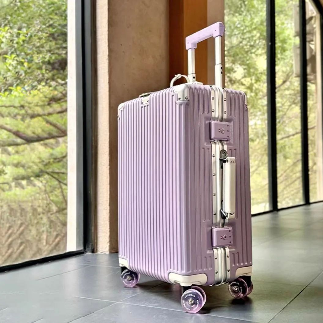 Aluminum Frame Carry On Luggage - Maleta con marco de aluminio y